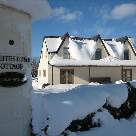 Whitestone Cottages Windwhistle Bagian luar foto