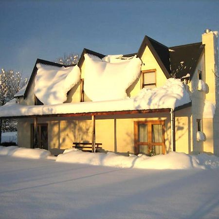 Whitestone Cottages Windwhistle Bagian luar foto