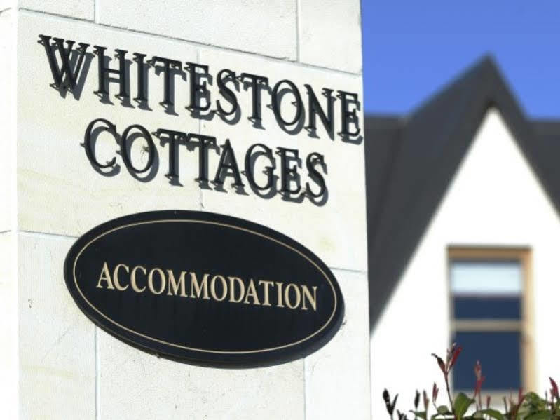 Whitestone Cottages Windwhistle Bagian luar foto